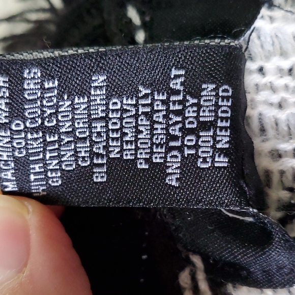 Just Polly Black and White Frayed Distressed Fringe Sweater, Size Large - Picture 8 of 9